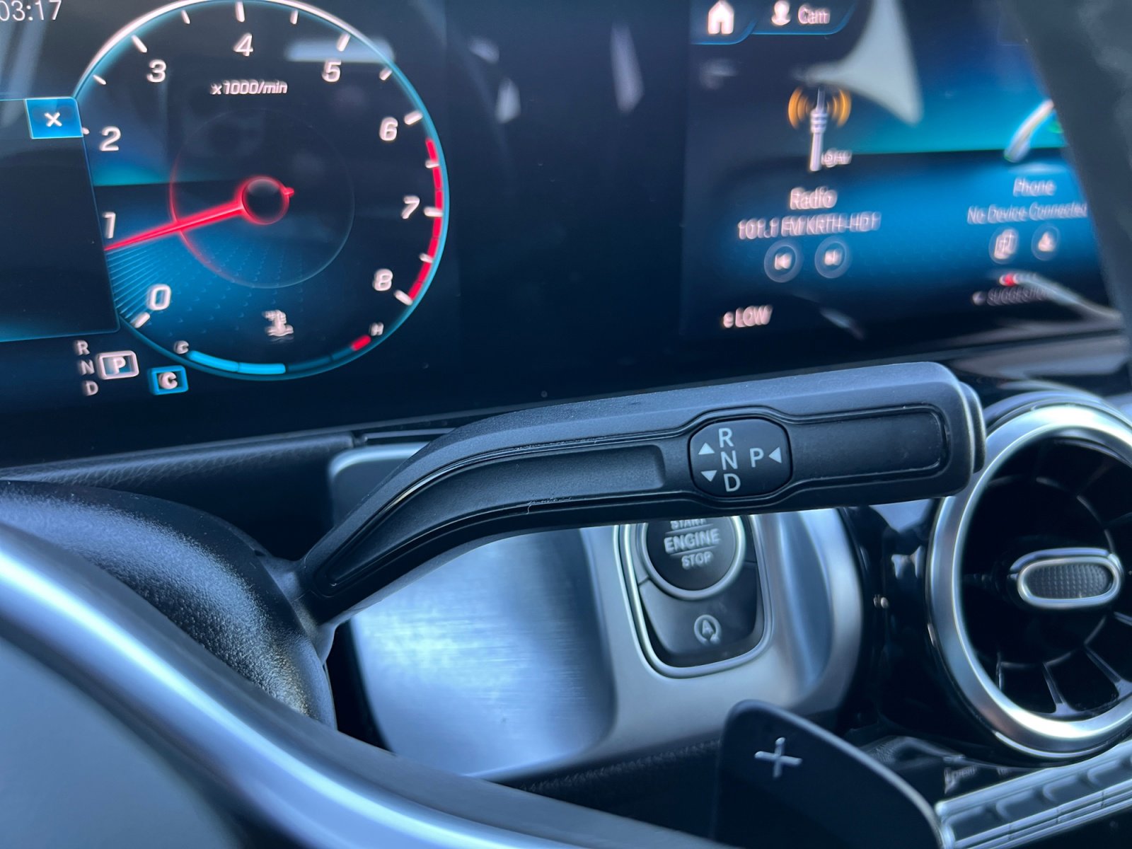 Used 2022 Mercedes-Benz GLB 250 w/ Premium Package Lite image 21