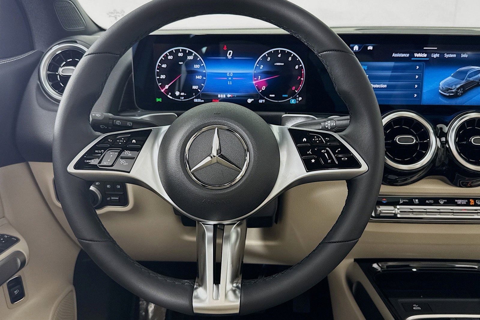 New 2026 Mercedes-Benz GLB 250 image 17