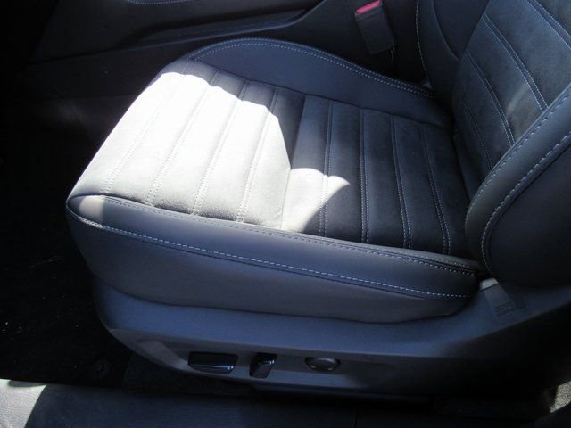 New 2025 Mitsubishi Outlander SE image 14