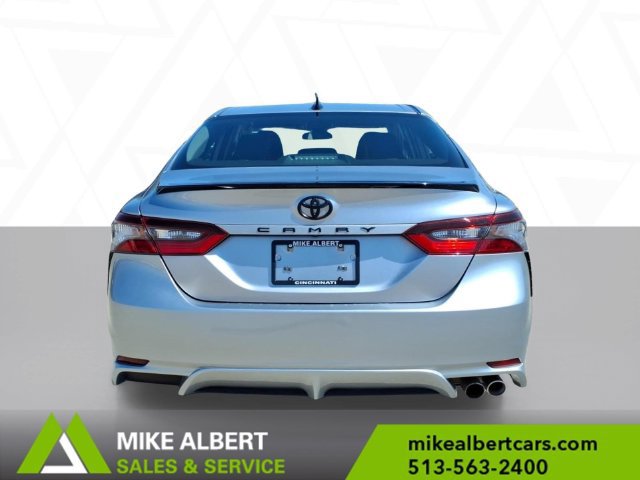 Used 2021 Toyota Camry SE FWD image 6