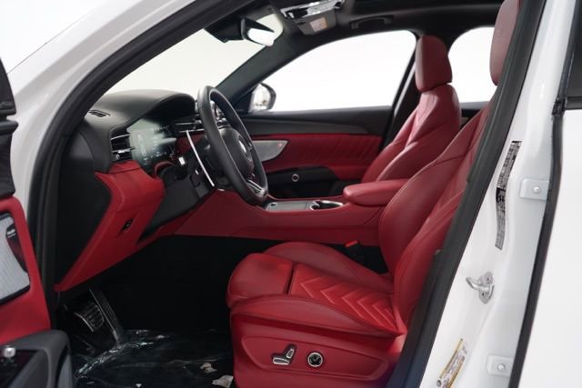 Used 2025 Maserati Grecale Modena AWD/4WD image 13