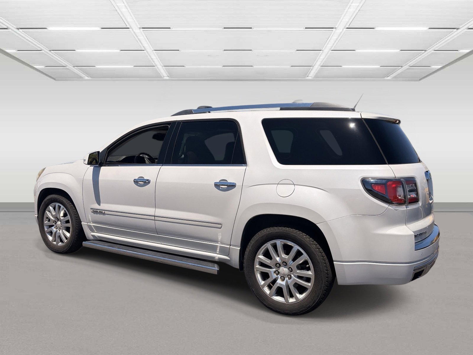 Used 2016 GMC Acadia Denali AWD/4WD image 3