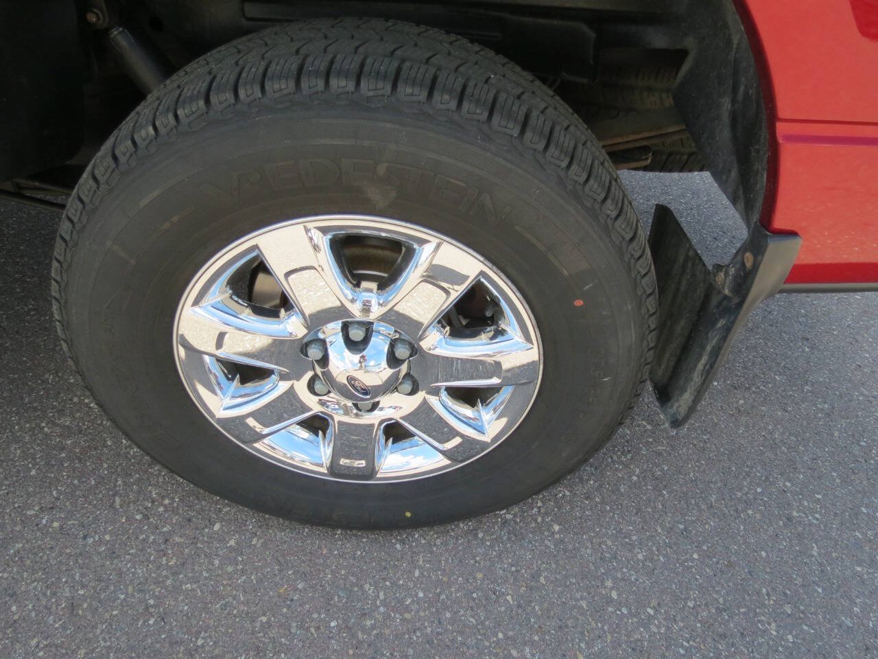 Used 2014 Ford F150 XLT w/ XLT Chrome Package AWD/4WD image 7