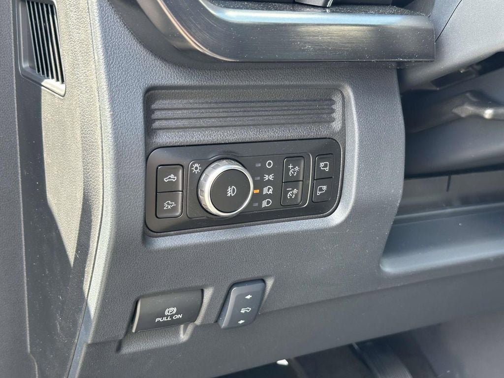 New 2026 Ford F350 Lariat AWD/4WD image 17
