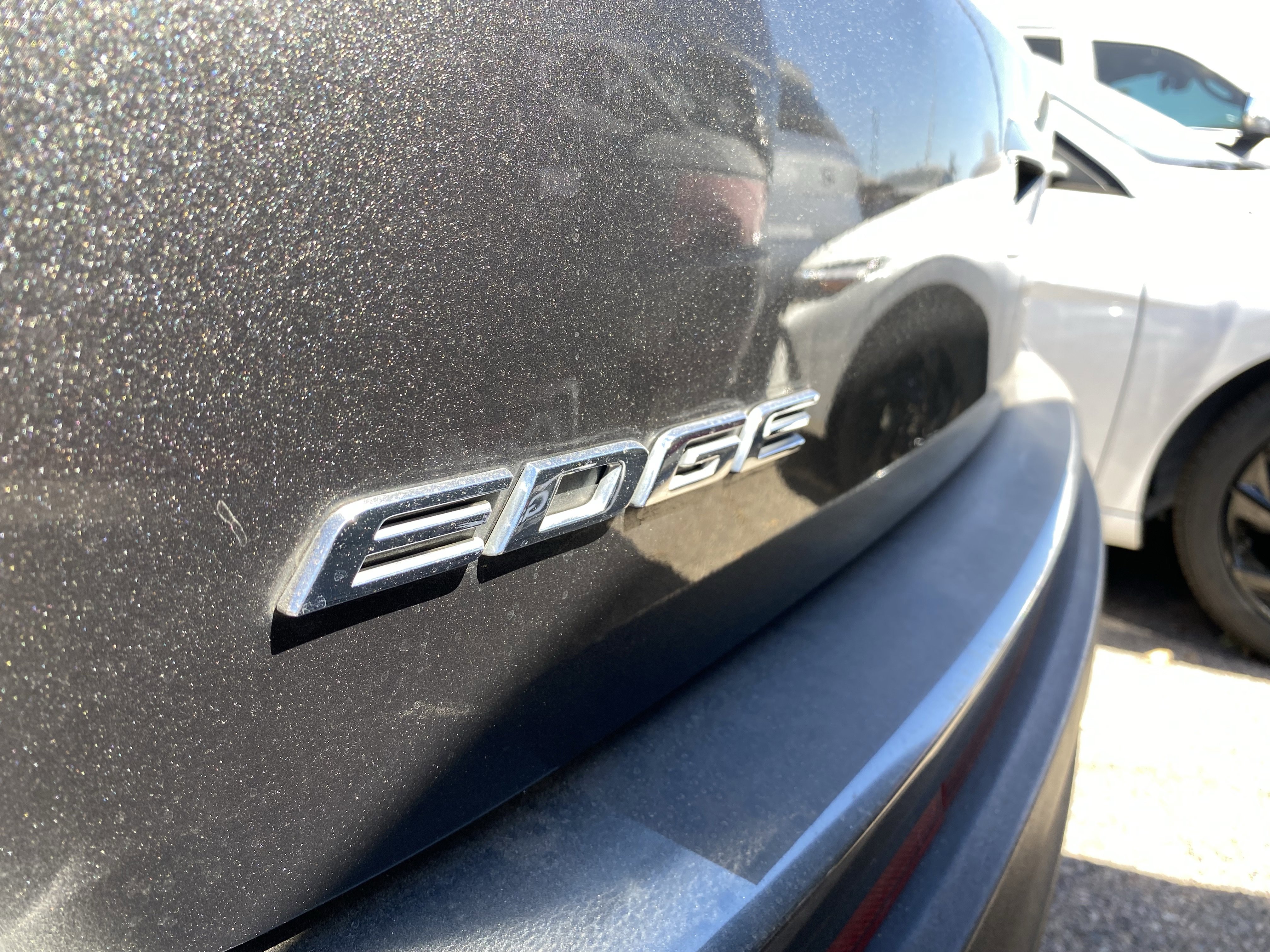 Used 2018 Ford Edge SE image 8