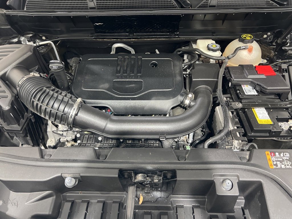 Used 2023 GMC Acadia SLE w/ LPO, Floor Liner Package image 25