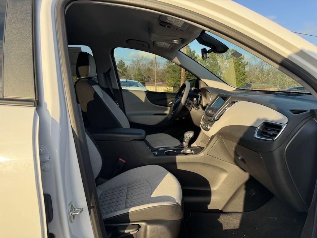 New 2024 Chevrolet Equinox LS w/ LS Convenience Package image 13