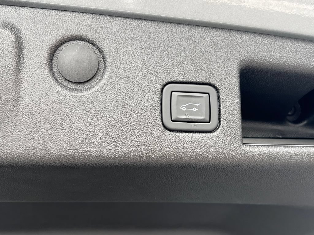 Used 2024 Chevrolet Equinox LT AWD/4WD image 20