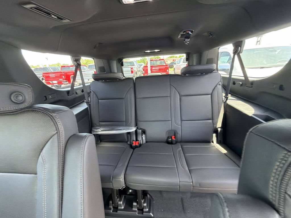 New 2026 Chevrolet Suburban High Country AWD/4WD image 30