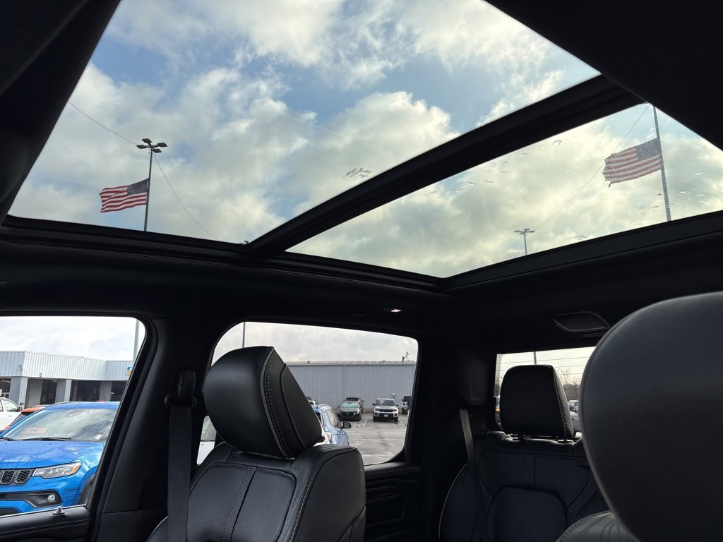 Used 2022 RAM 1500 Limited image 15