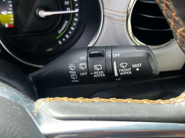 Used 2022 Jeep Wrangler Unlimited Sahara AWD/4WD image 25