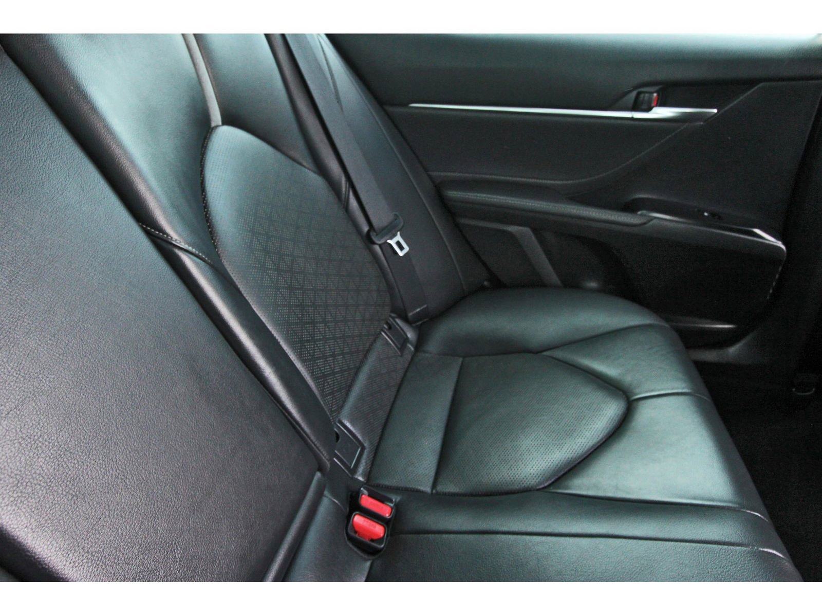 Used 2018 Toyota Camry XSE w/ Driver Assist Package FWD image 15