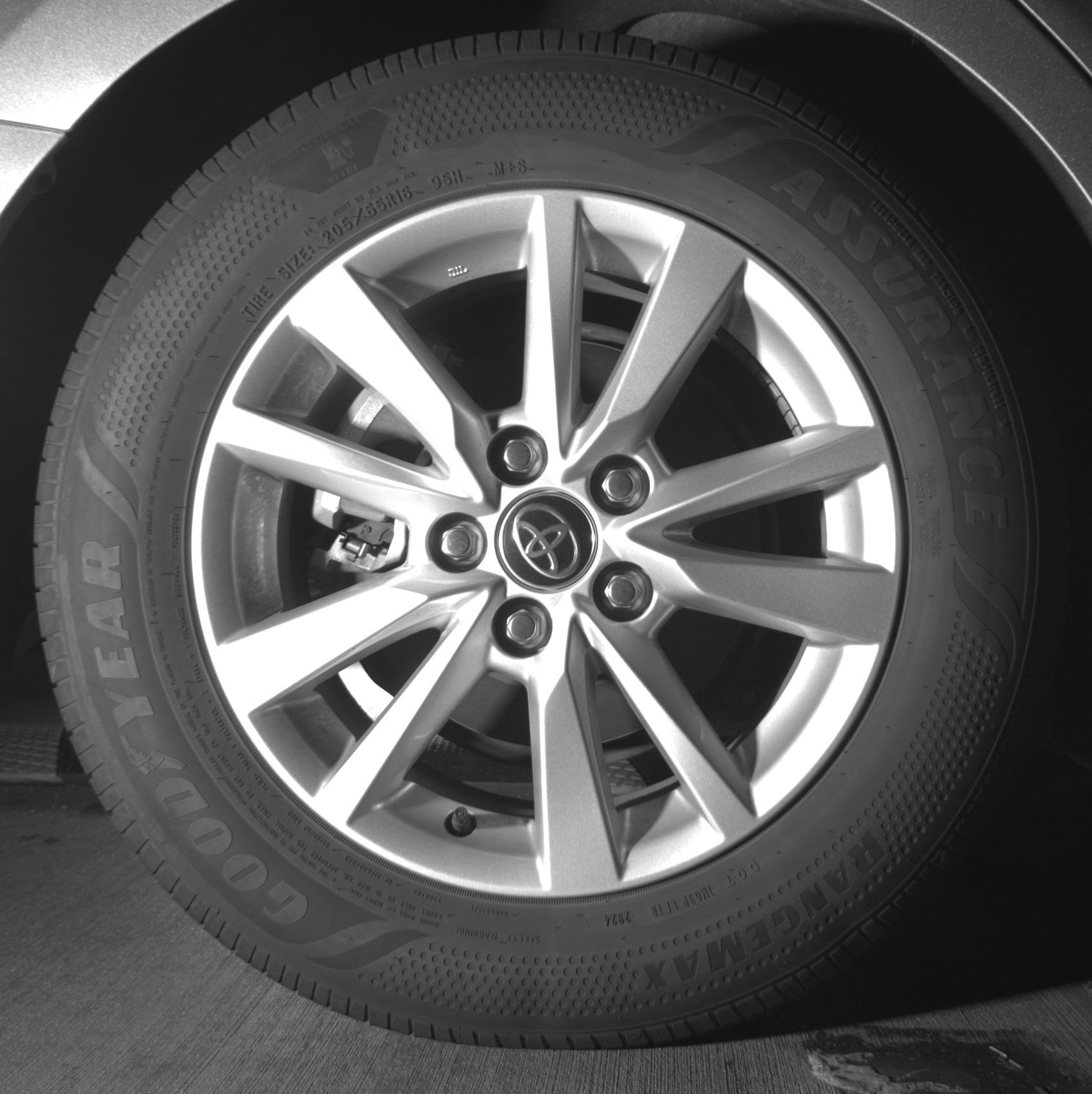 Used 2025 Toyota Camry LE FWD image 15
