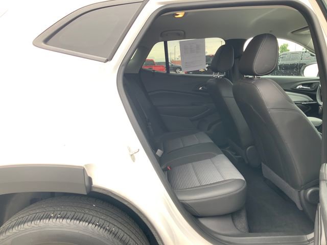 Used 2024 Chevrolet Trax LT w/ Driver Confidence Package FWD image 18