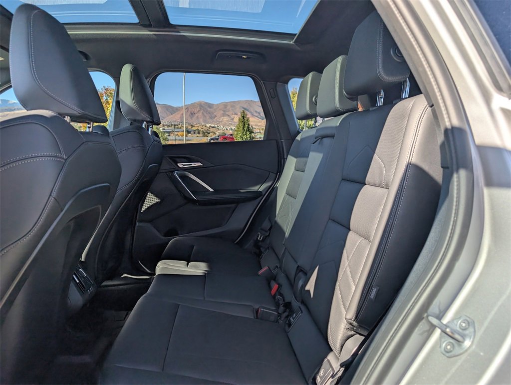 Certified 2025 BMW X1 xDrive28i w/ Technology Package image 17