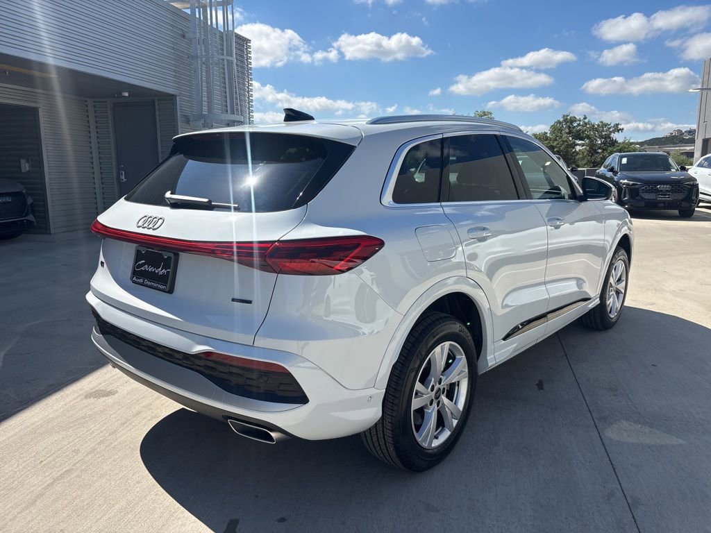 Used 2025 Audi Q5 Premium w/ Convenience Package image 6