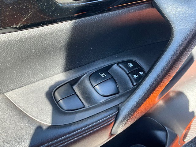 Used 2017 Nissan Rogue Sport SV w/ SV All-Weather Package FWD image 25