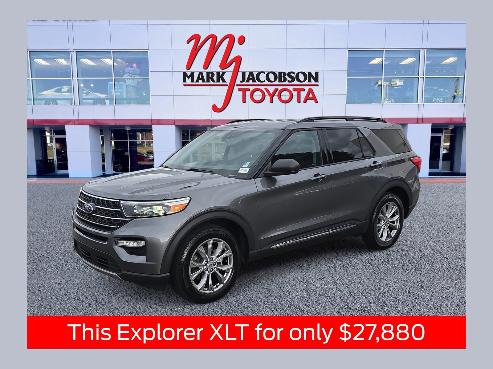 Used 2023 Ford Explorer XLT w/ Equipment Group 202A RWD image 1