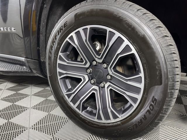 Used 2024 Jeep Wagoneer L Series II w/ Flexible Seating Group image 15