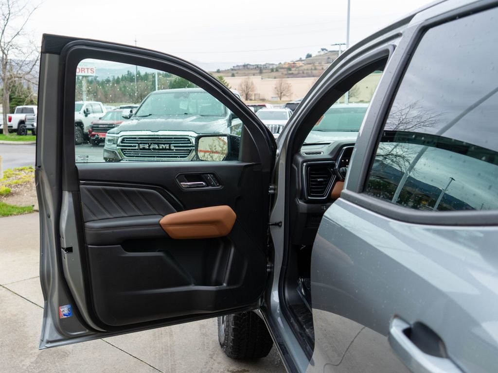 New 2026 GMC Canyon AT4 w/ Technology Plus Package image 16