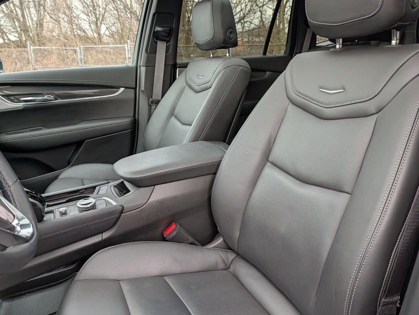 Used 2024 Cadillac XT6 Sport w/ Technology Package AWD/4WD image 27