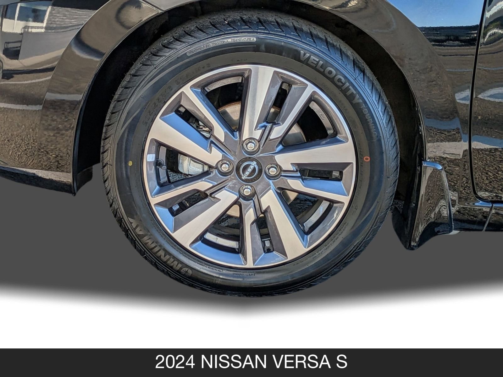 Used 2024 Nissan Versa S w/ S Plus Package image 12