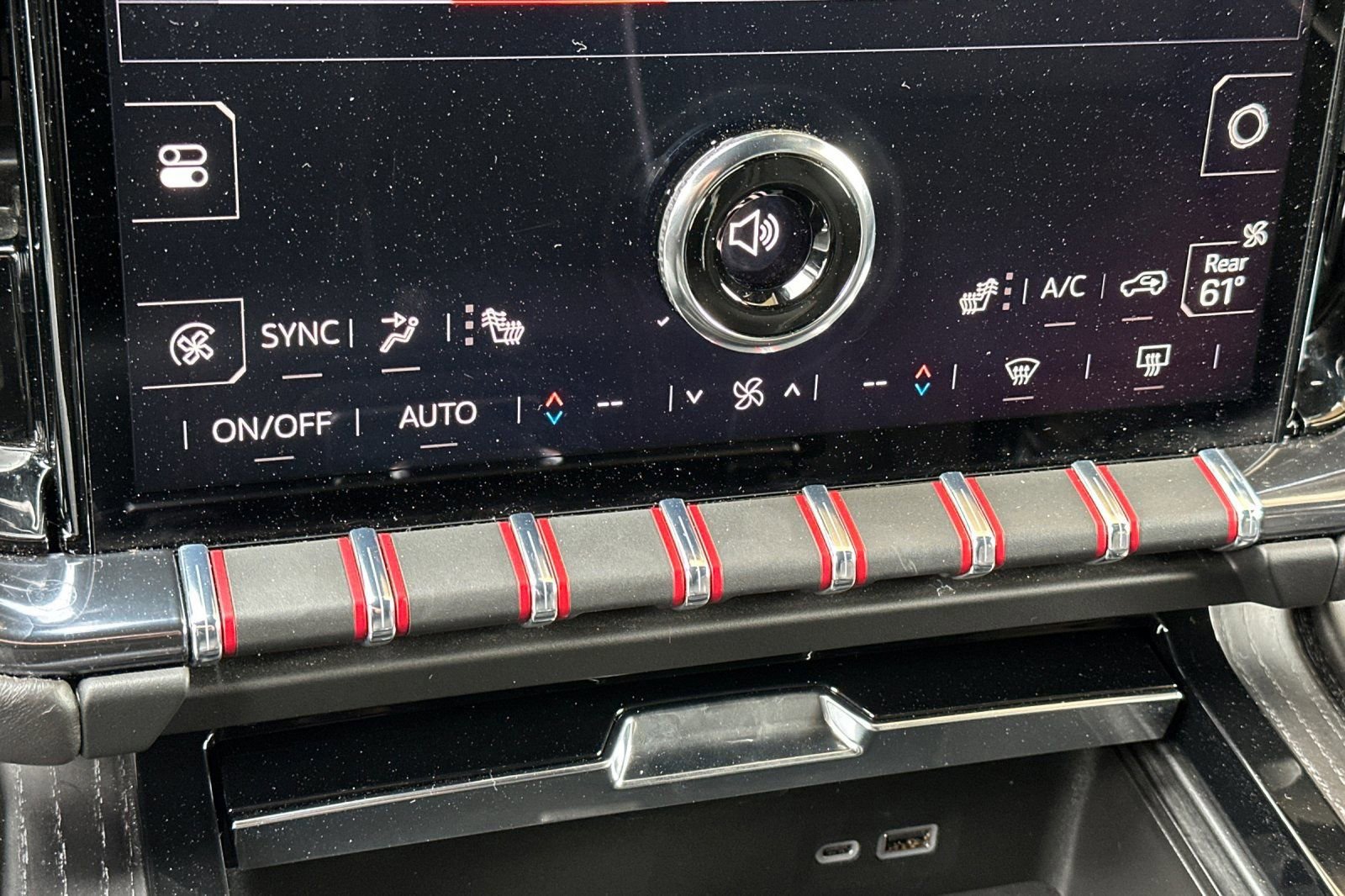 Certified 2025 GMC Yukon AT4 Ultimate image 23