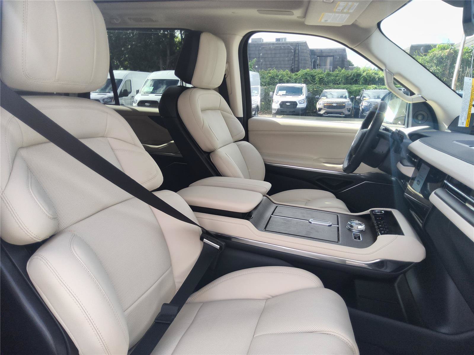 New 2027 Lincoln Navigator Reserve AWD/4WD image 35