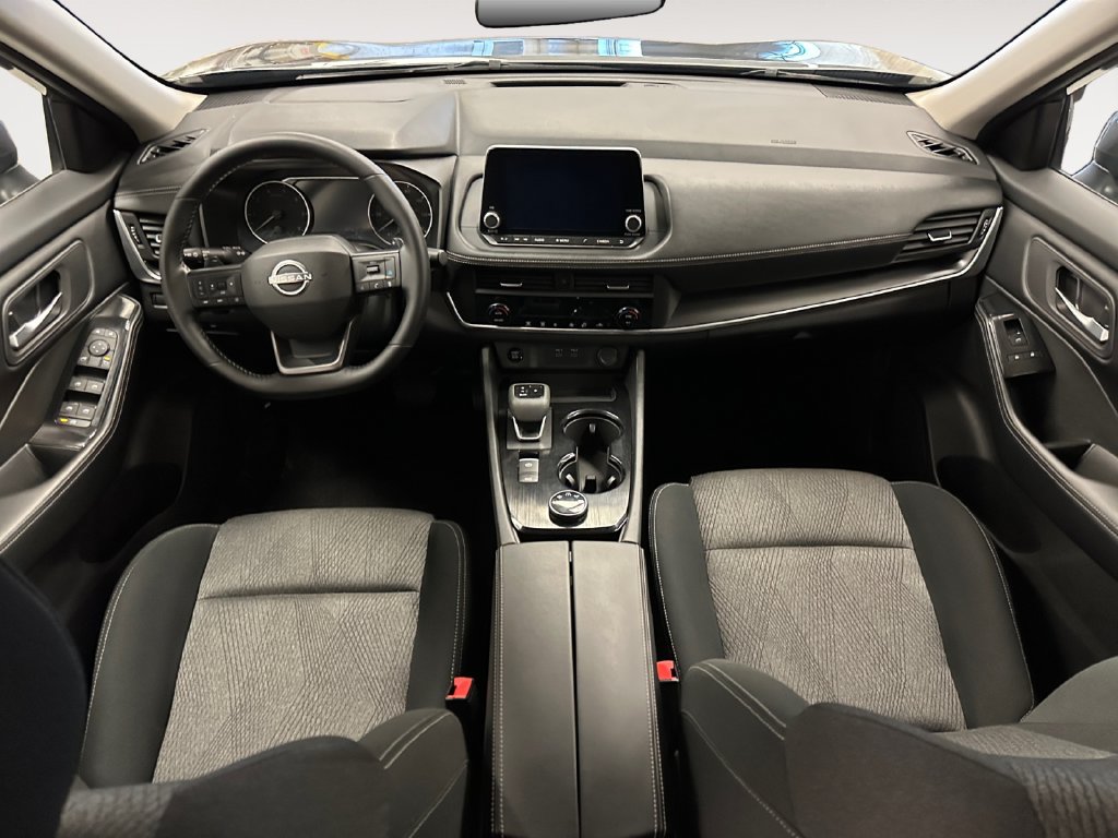 Used 2025 Nissan Rogue SV AWD/4WD image 10