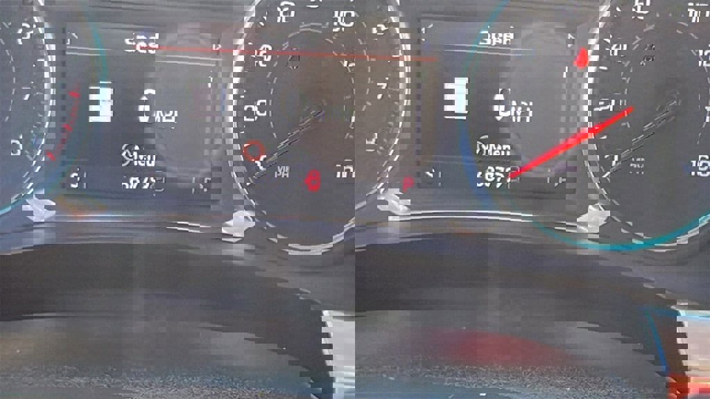 Used 2020 Chevrolet Traverse Premier w/ LPO, Floor Liner Package image 32