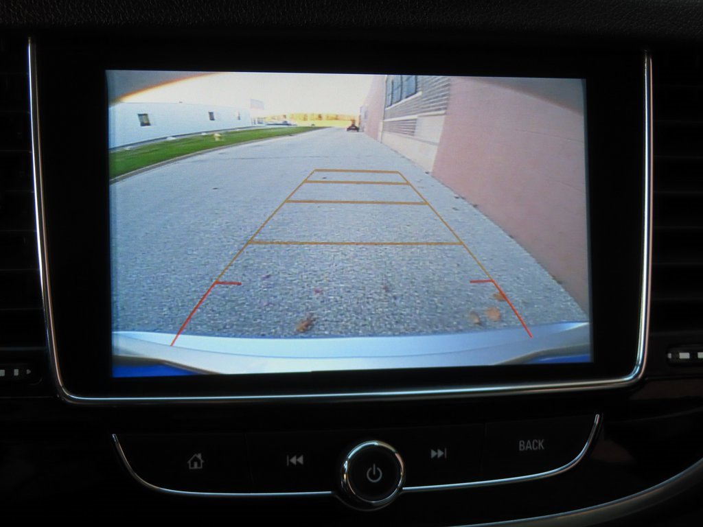 Used 2019 Buick Encore Essence w/ Safety Package II image 5