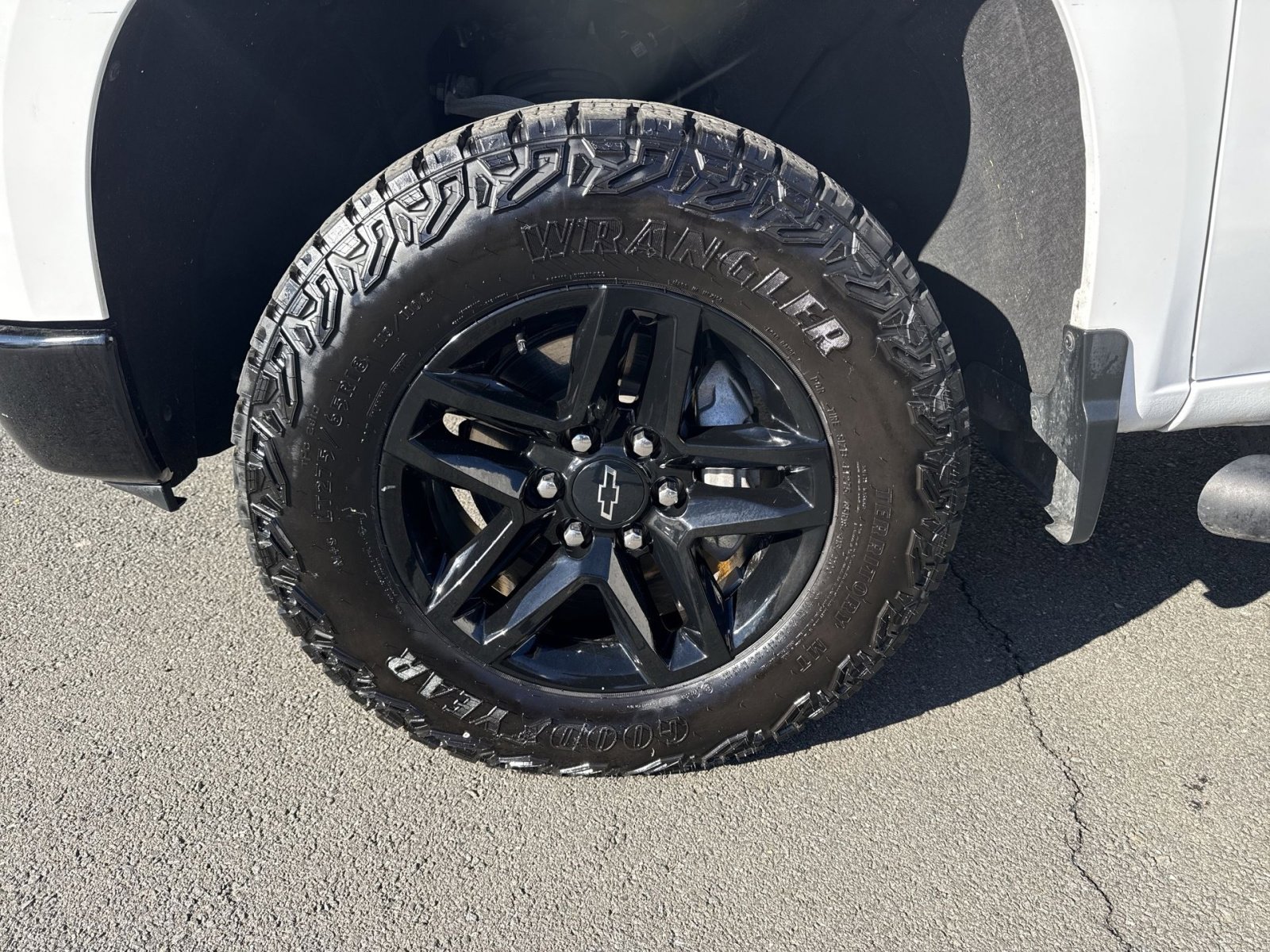 Used 2024 Chevrolet Silverado 1500 Custom Trail Boss image 12