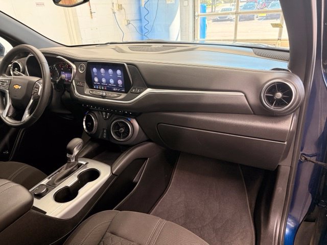 Used 2022 Chevrolet Blazer LT FWD image 25