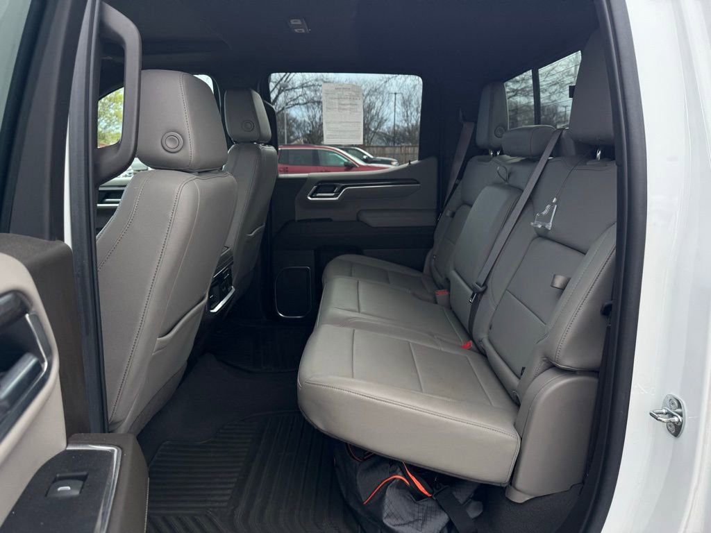 Used 2022 Chevrolet Silverado 1500 LTZ w/ Technology Package image 16