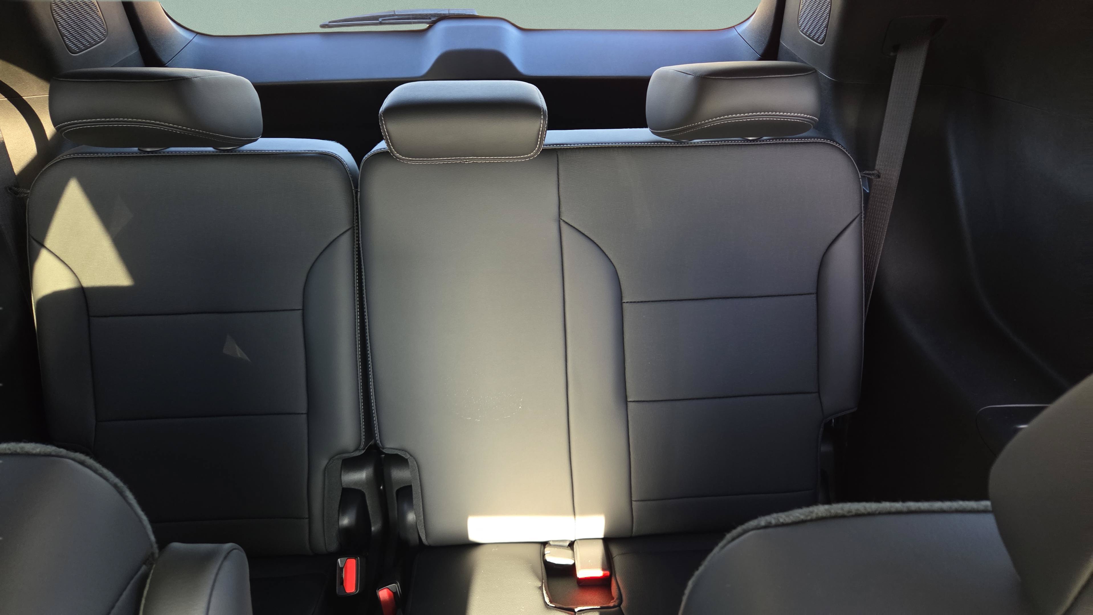 Used 2026 Buick Enclave Preferred w/ Power Package FWD image 11