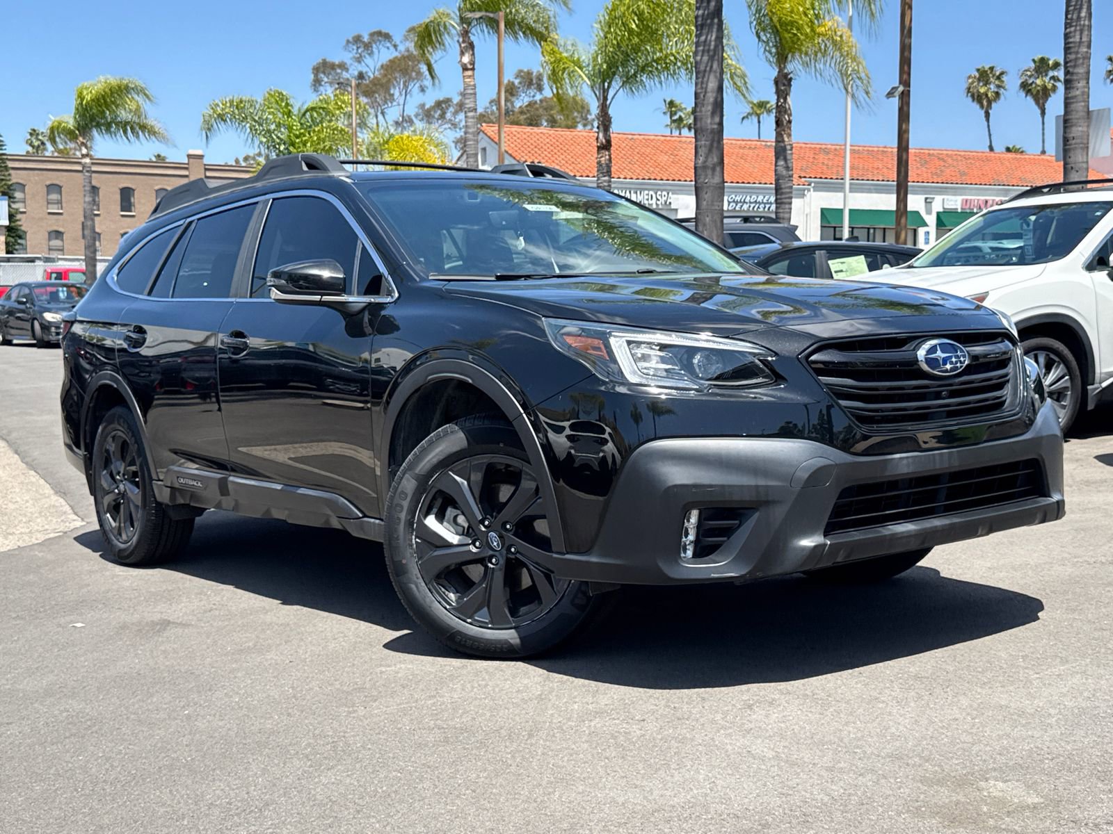 Certified 2021 Subaru Outback Onyx Edition XT w/ Popular Package #2 AWD/4WD image 2
