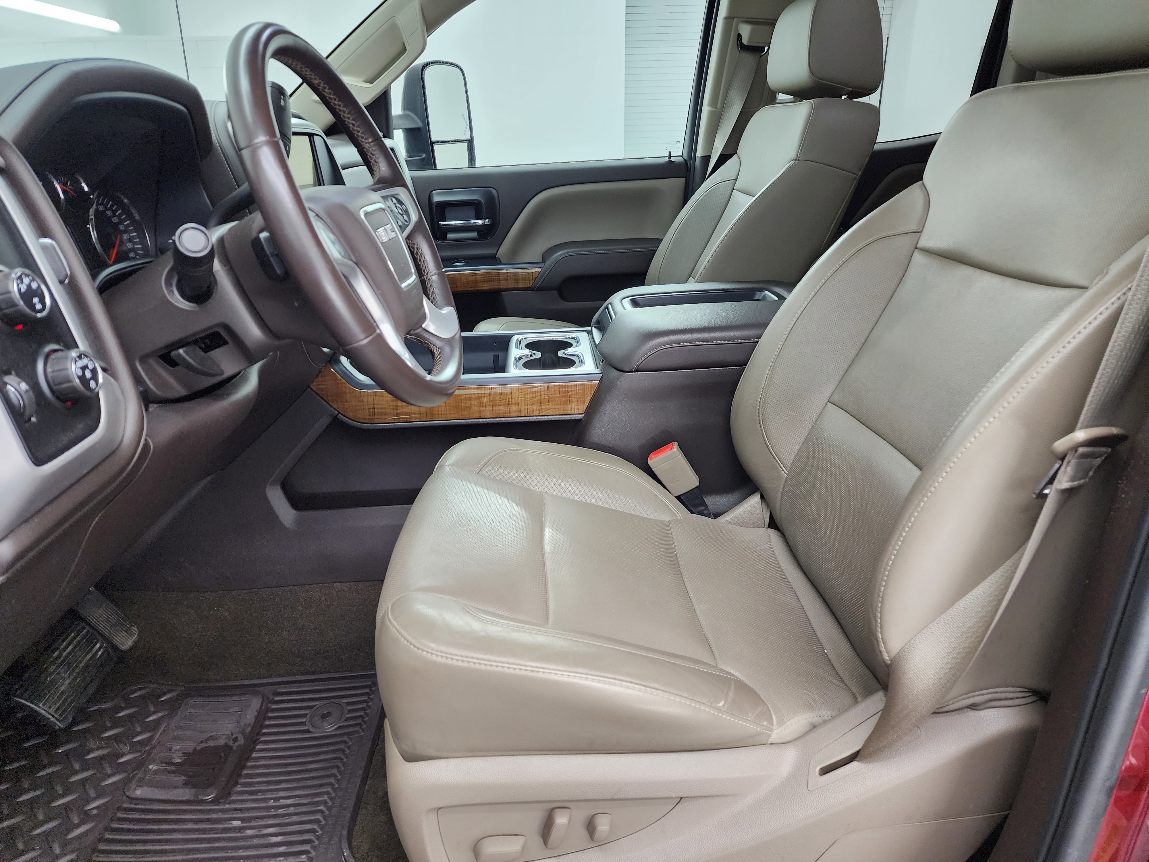 Used 2015 GMC Sierra 3500 SLT w/ Snow Plow Prep Package image 8