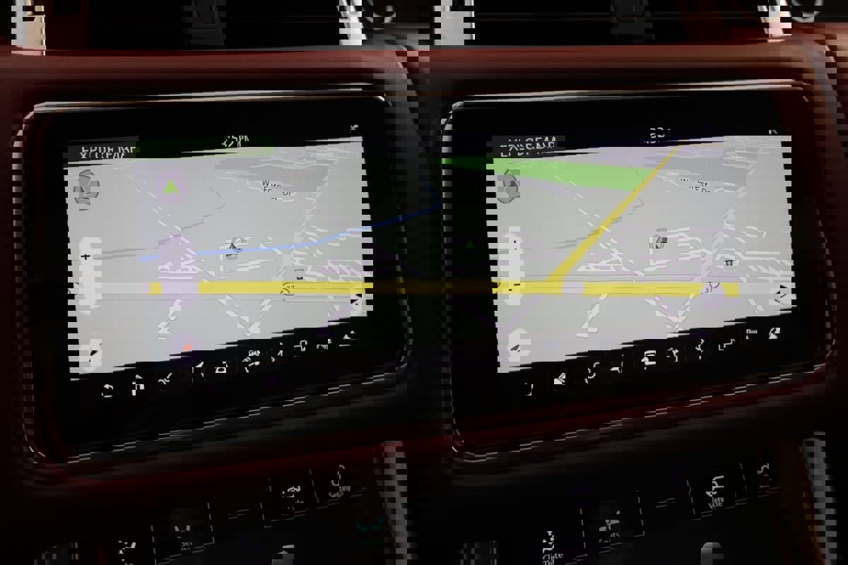 Used 2022 Land Rover Range Rover Sport HSE Dynamic image 8