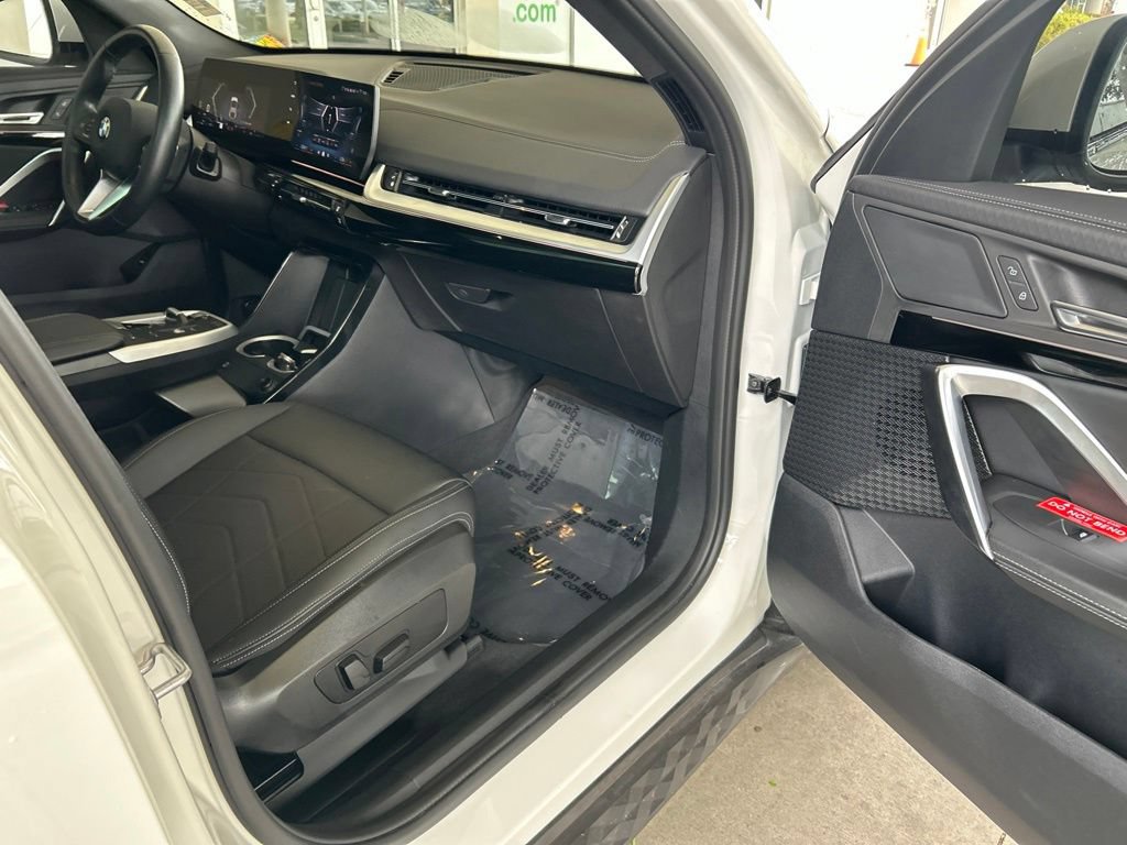 Used 2026 BMW X2 xDrive28i AWD/4WD image 28