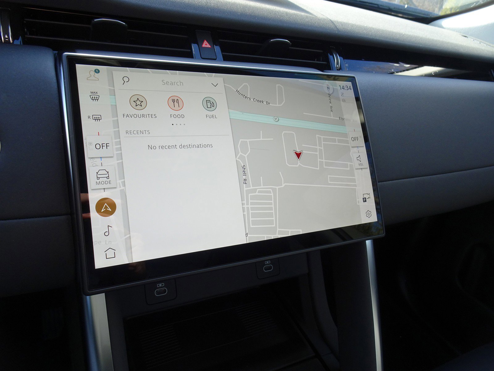 New 2025 Land Rover Discovery Sport S image 3