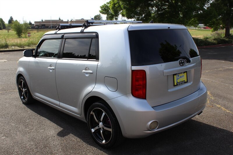 Used 2008 Scion xB FWD image 3