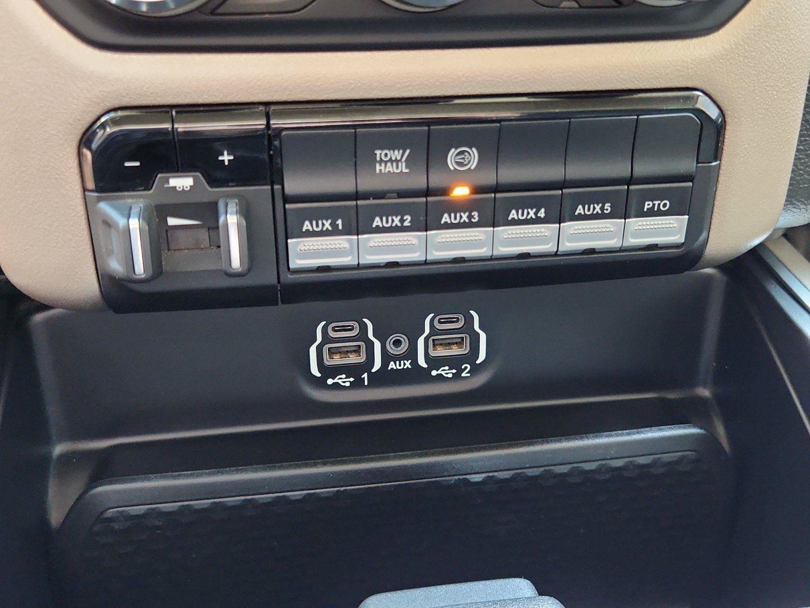 Used 2022 RAM 4500 Laramie AWD/4WD image 29