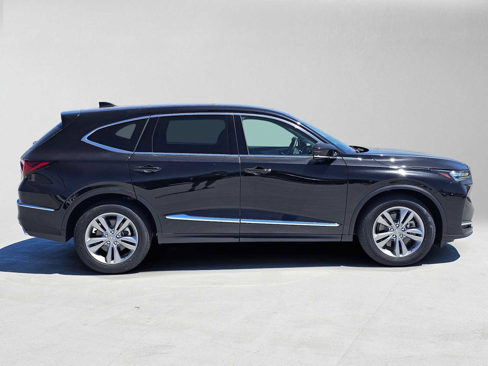 New 2026 Acura MDX FWD image 2