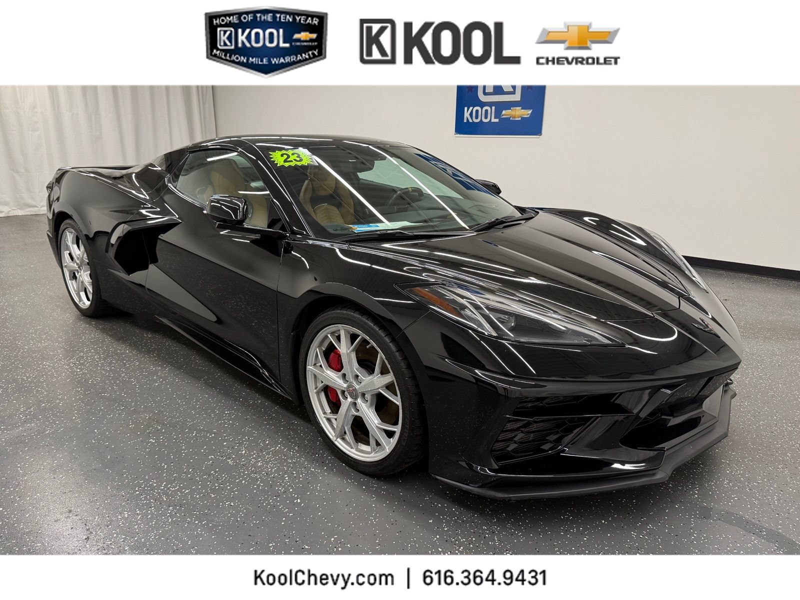 Used 2023 Chevrolet Corvette Stingray Preferred Conv w/ Z51 Performance Package RWD image 1