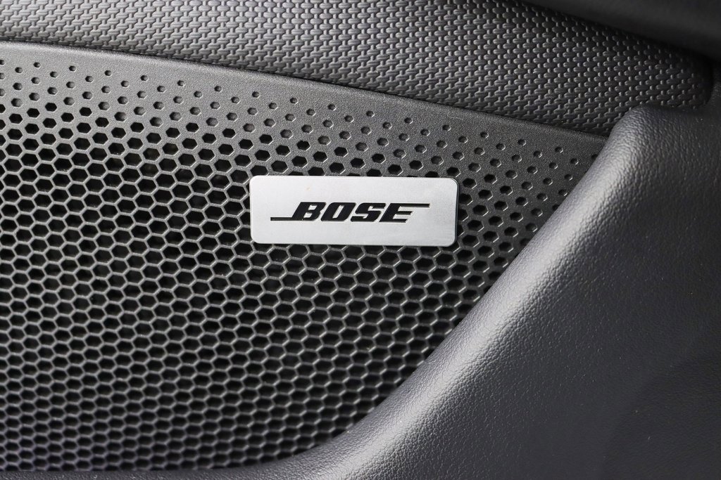 Used 2021 Porsche Taycan 4S image 34