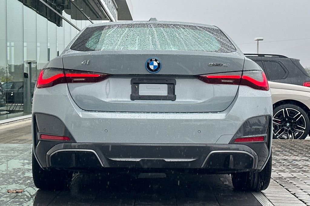 Used 2023 BMW i4 eDrive40 w/ M Sport Package image 4