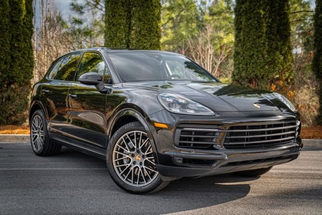Used 2022 Porsche Cayenne Platinum Edition image 5