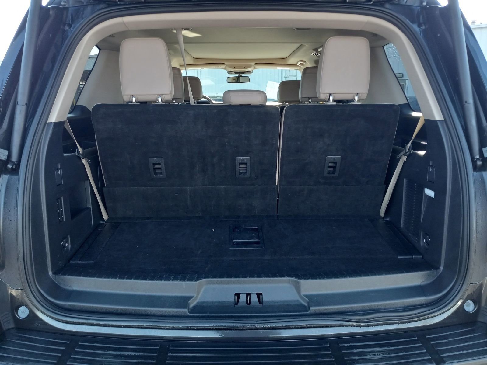 Used 2024 Ford Expedition Limited AWD/4WD image 12