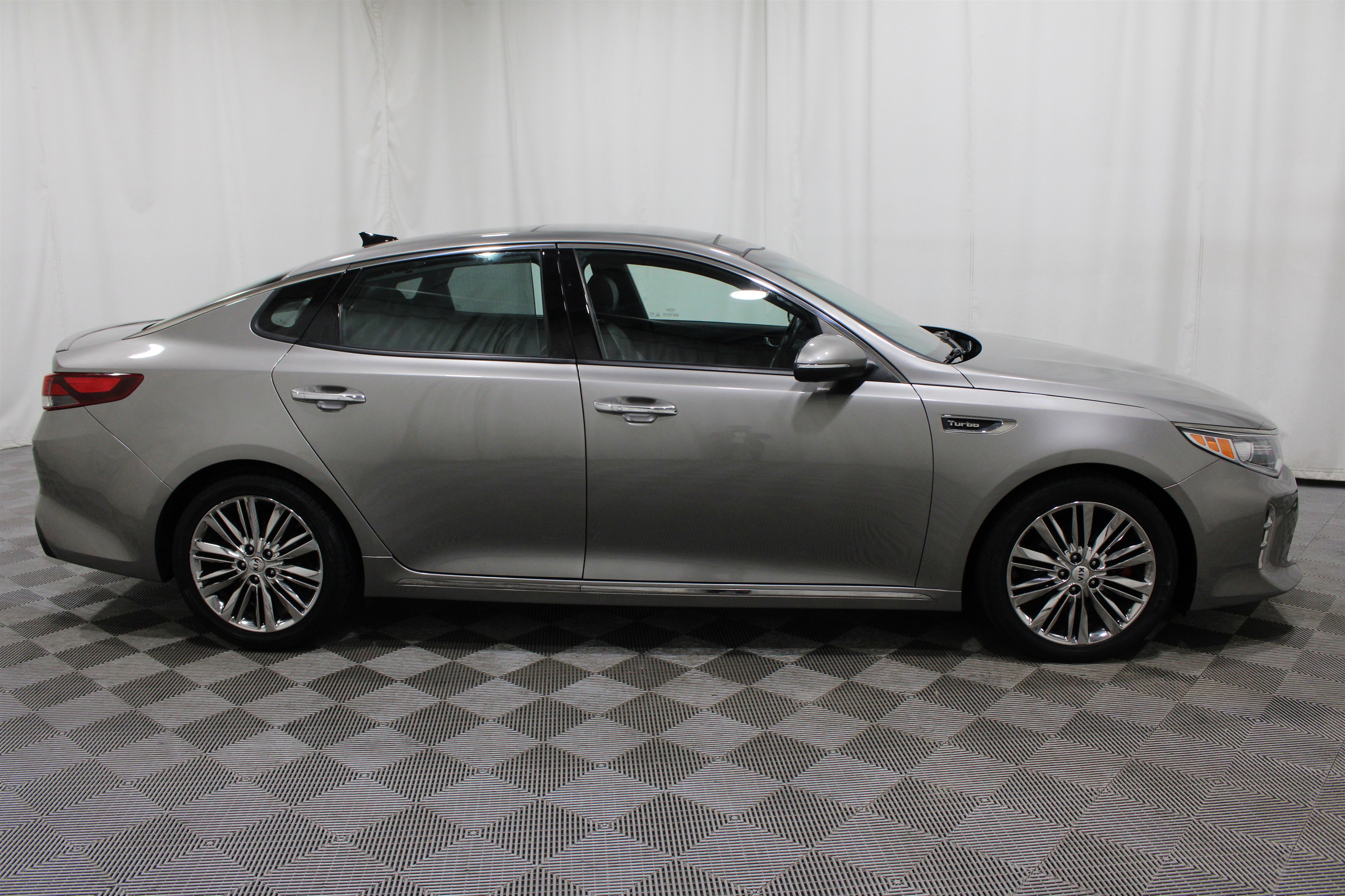 Used 2016 Kia Optima SX w/ Chrome Wheel Package FWD image 33