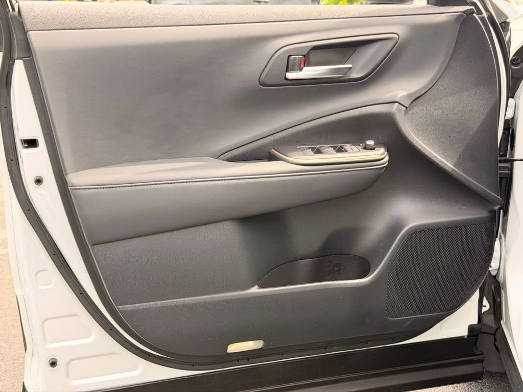 Certified 2023 Toyota Crown XLE image 20